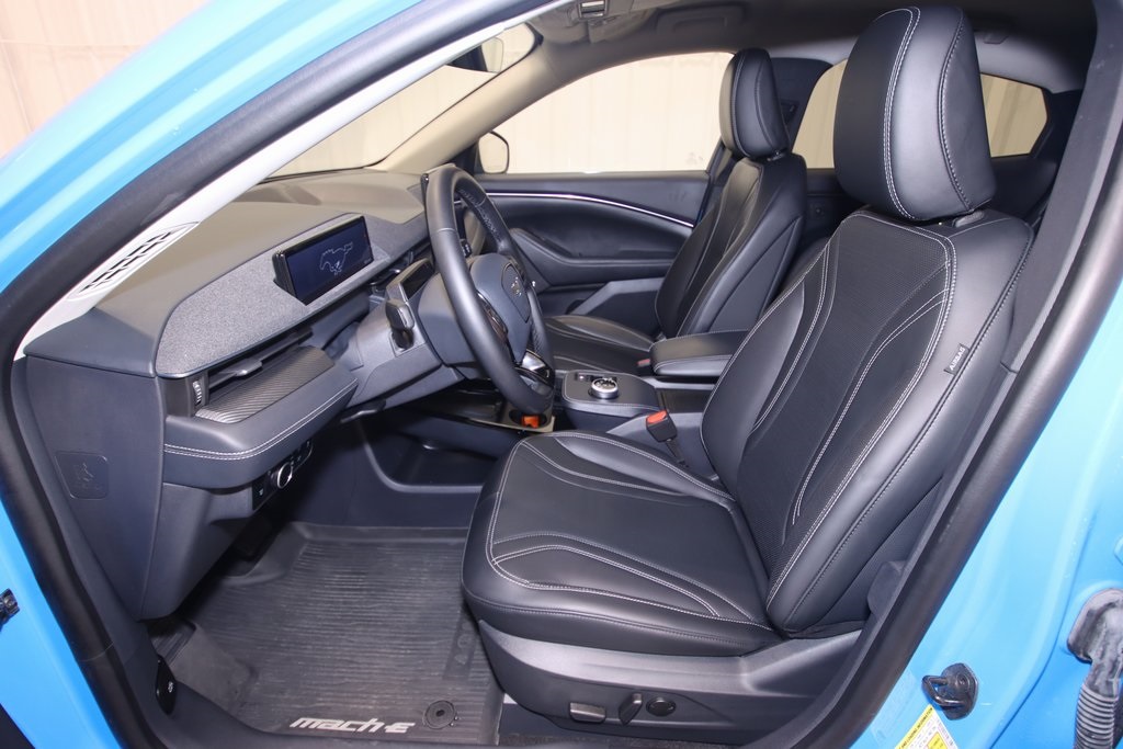 2024 Ford Mustang Mach-E Premium photo 12