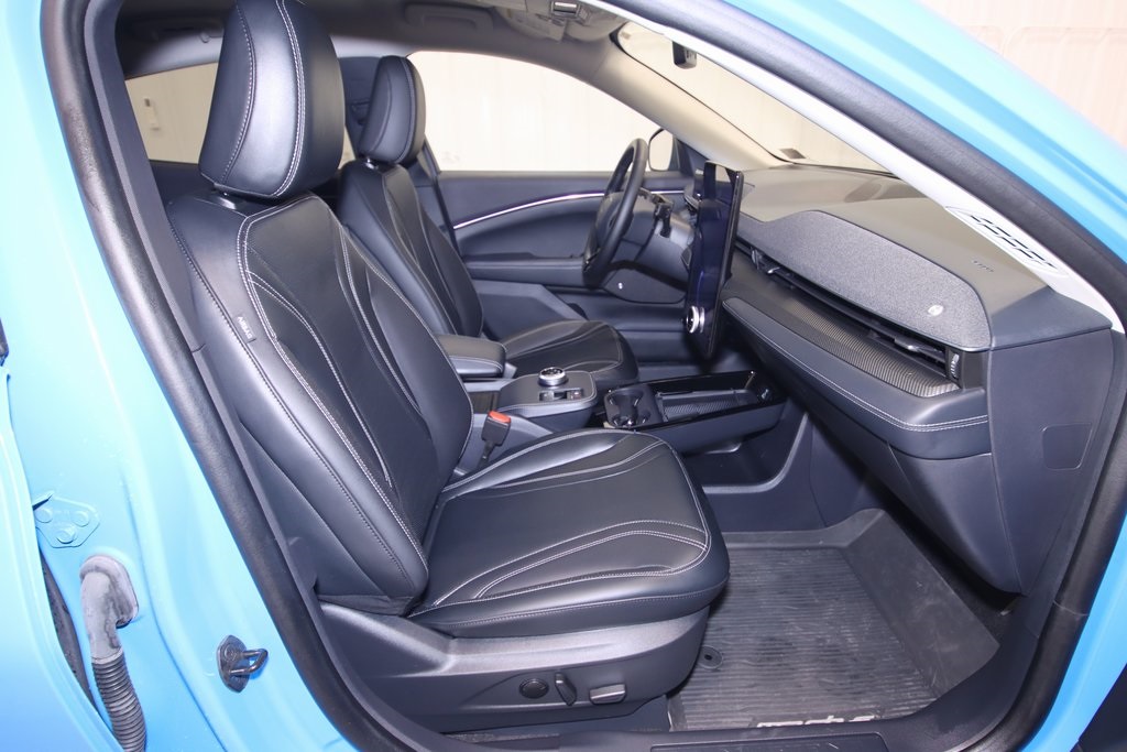 2024 Ford Mustang Mach-E Premium photo 15