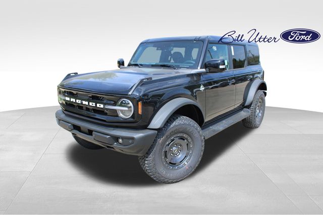 2025 Ford Bronco Outer Banks photo 4