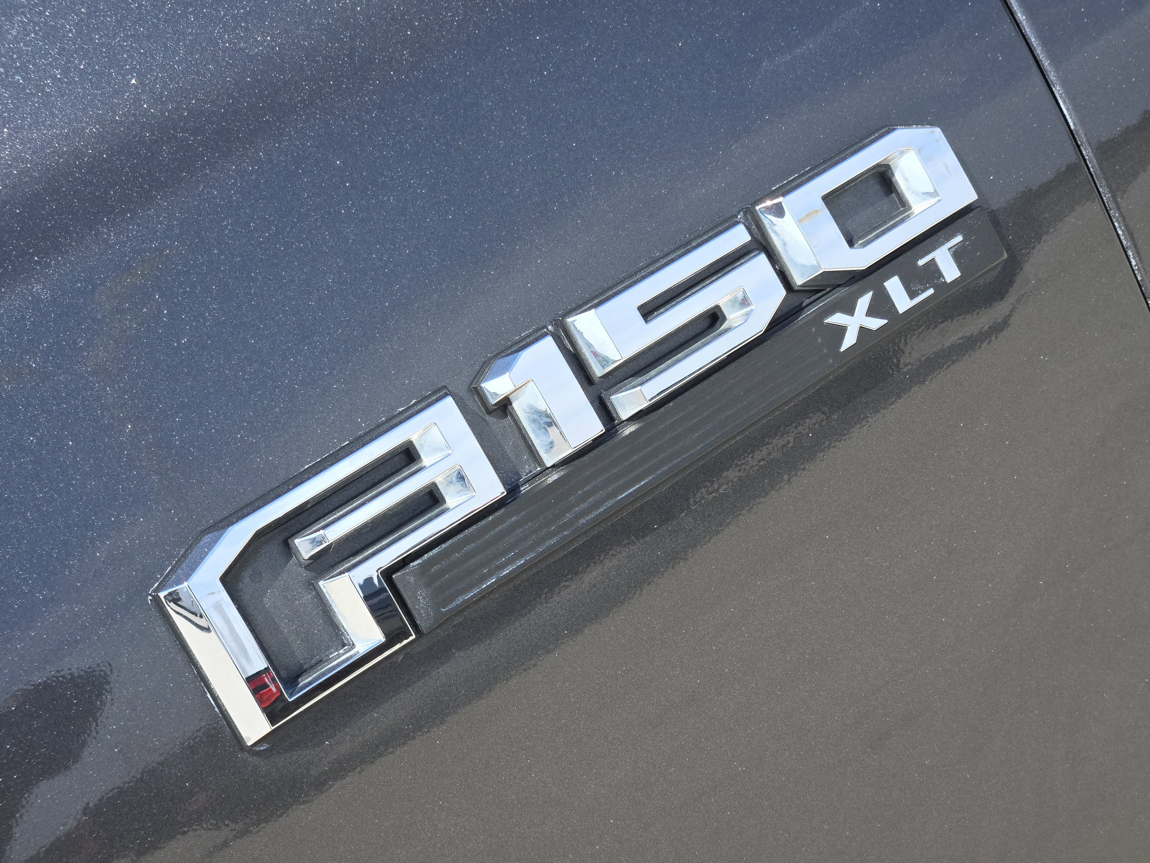 2019 Ford F-150 XLT photo 8