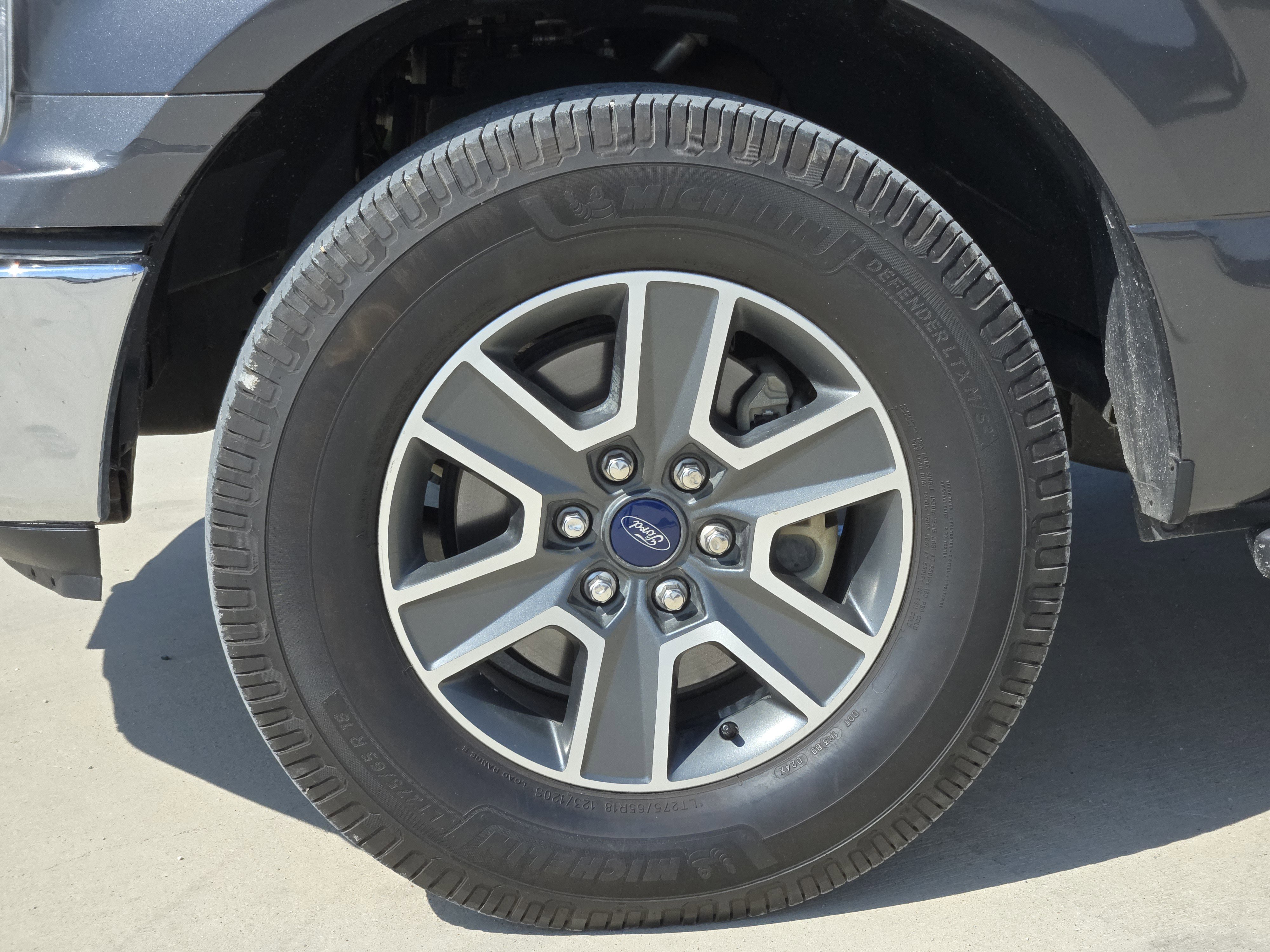2019 Ford F-150 XLT photo 9