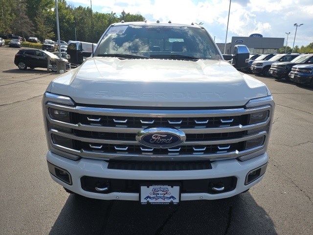 2024 Ford F-250 photo 2