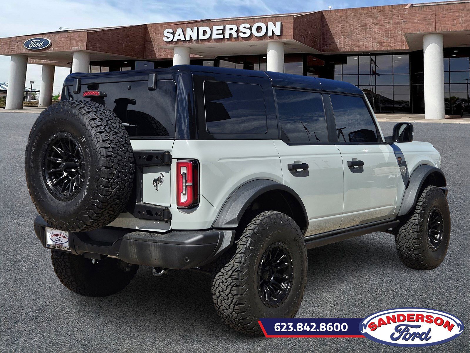 2024 Ford Bronco Badlands photo 3