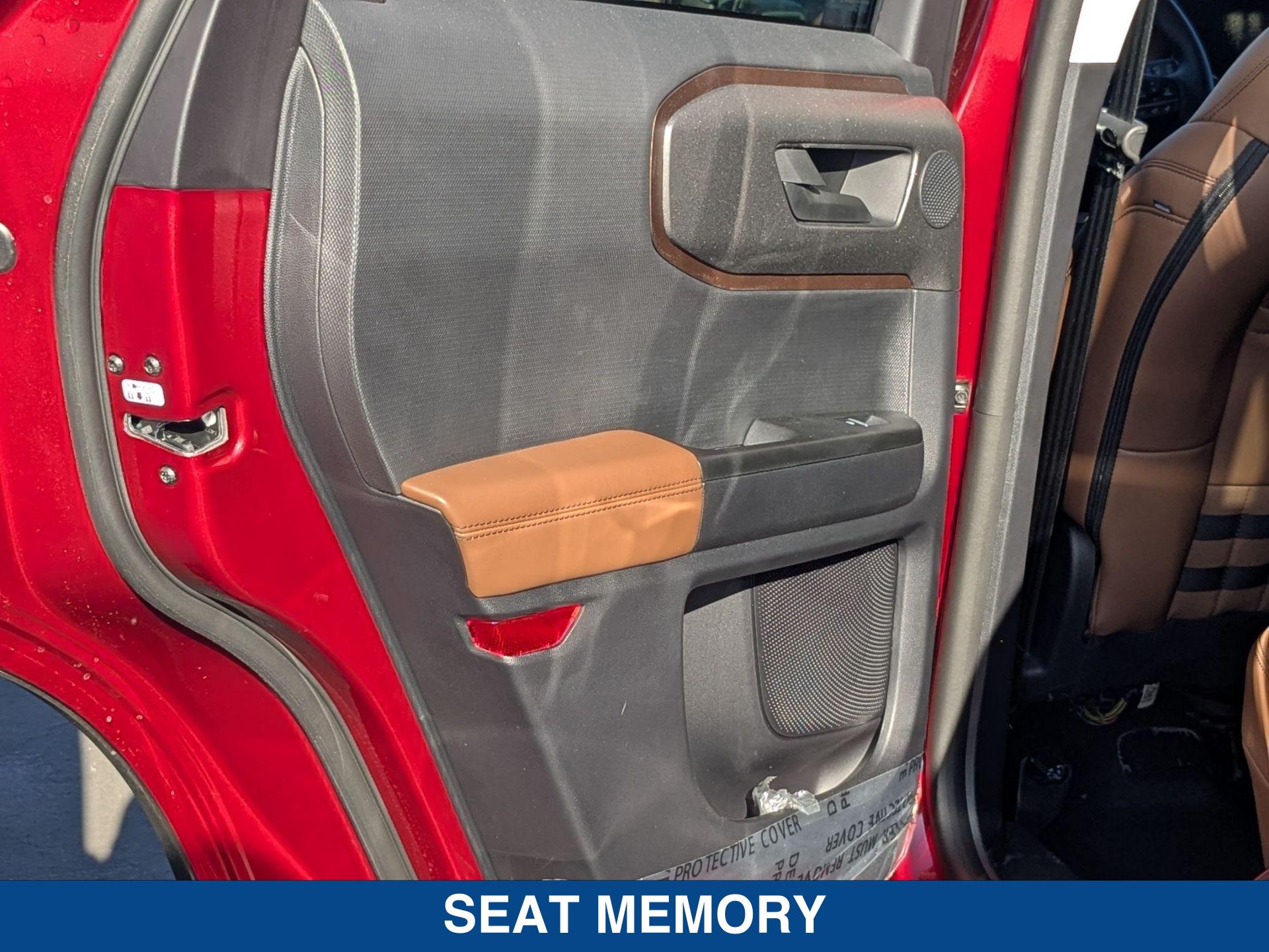 2025 Ford Bronco Sport Outer Banks photo 17
