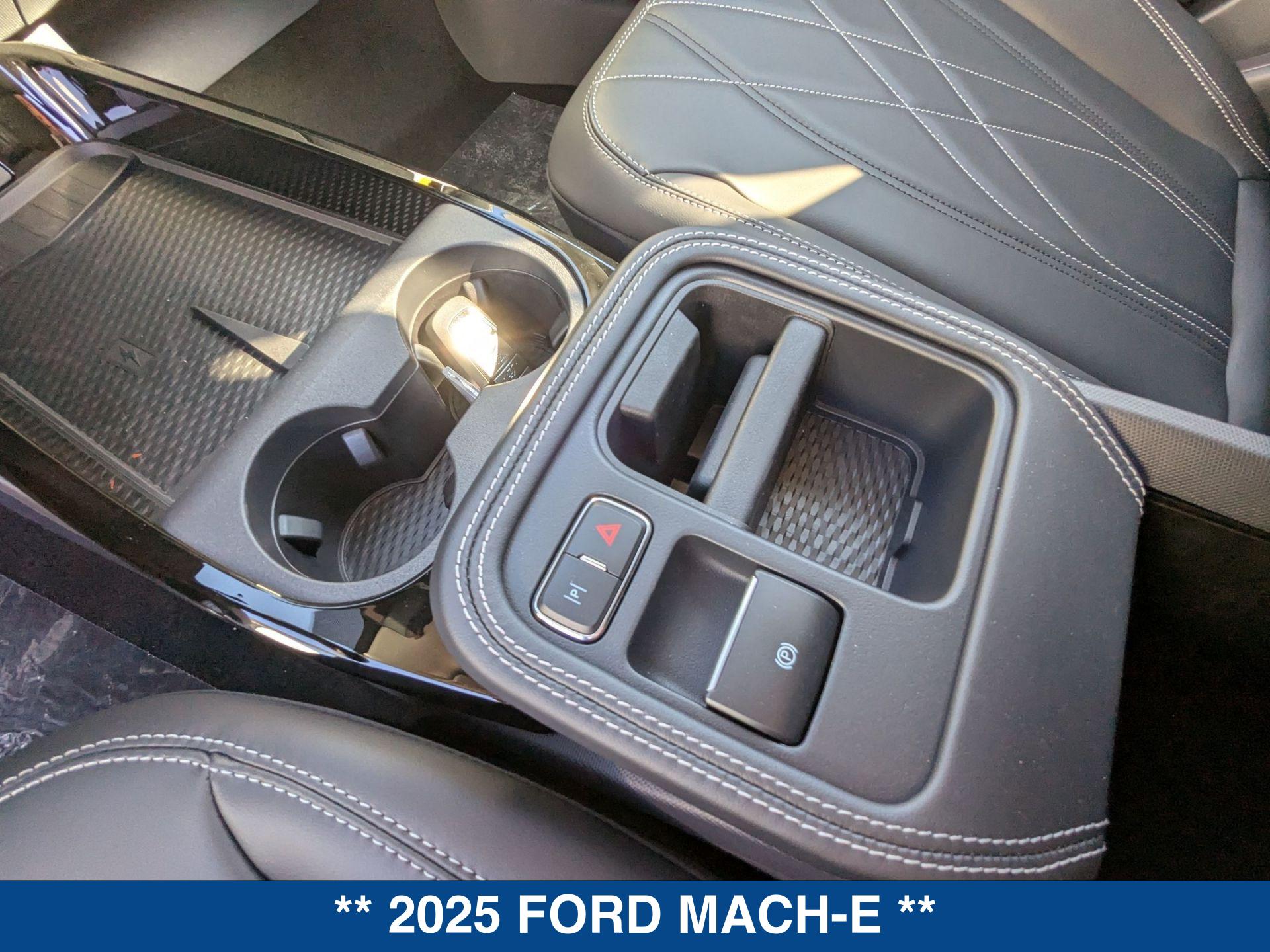 2025 Ford Mustang Mach-E Select photo 16