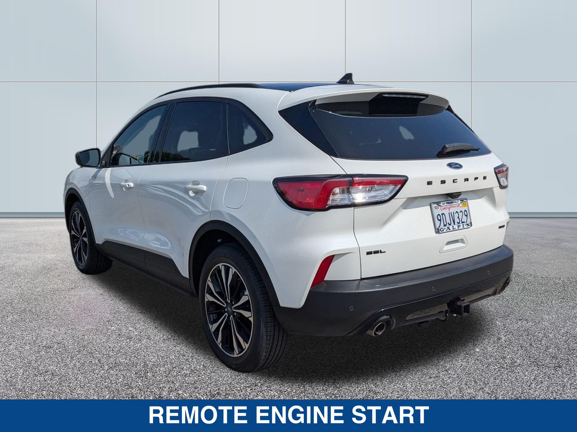 2022 Ford Escape SEL photo 3