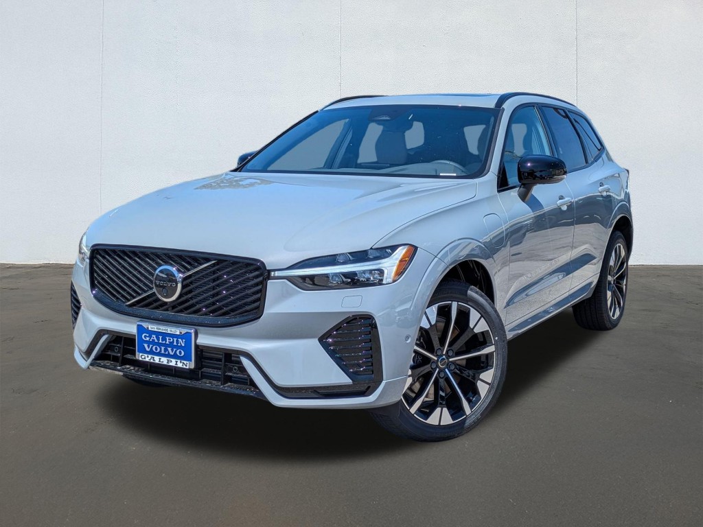 2026 Volvo XC60 Plug-In Hybrid T8 Plus