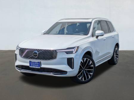 2025 Volvo XC90 B6 Plus 7-Seater