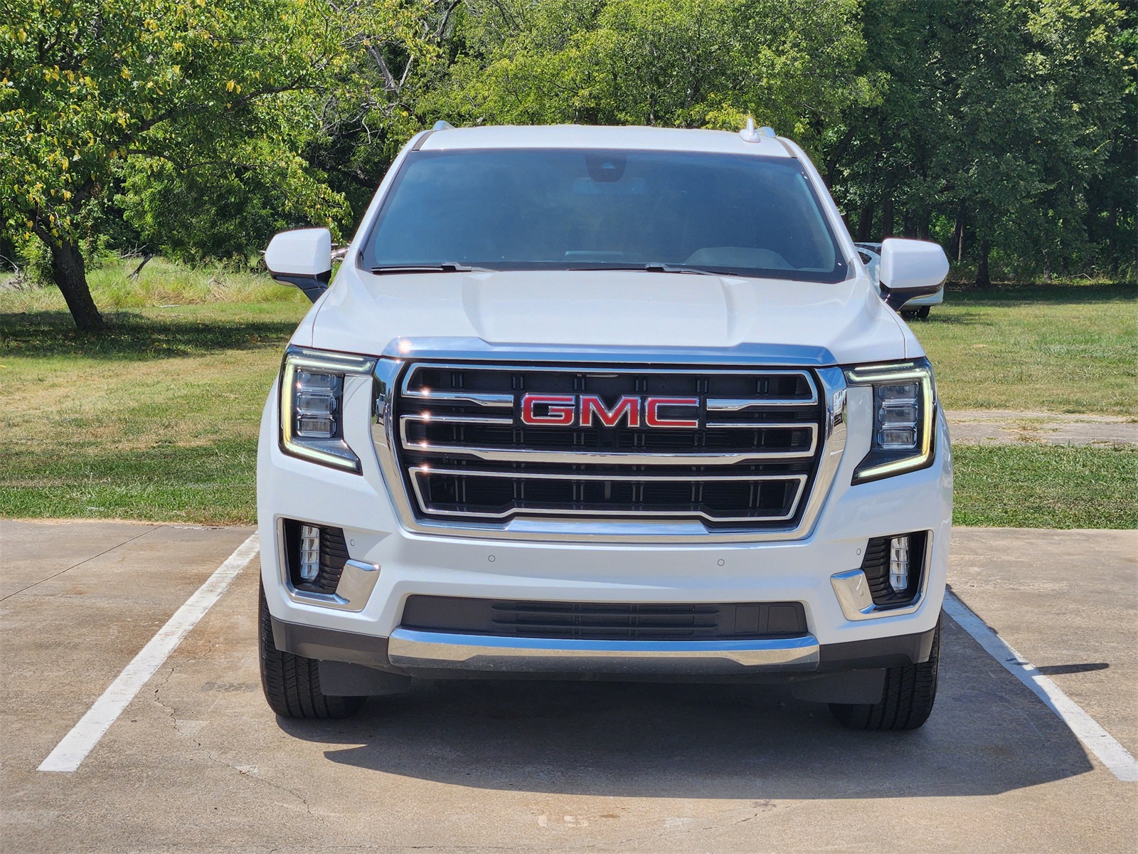 2021 Gmc Yukon SLT photo 2