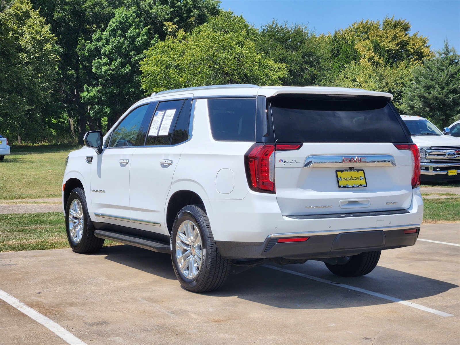 2021 Gmc Yukon SLT photo 4