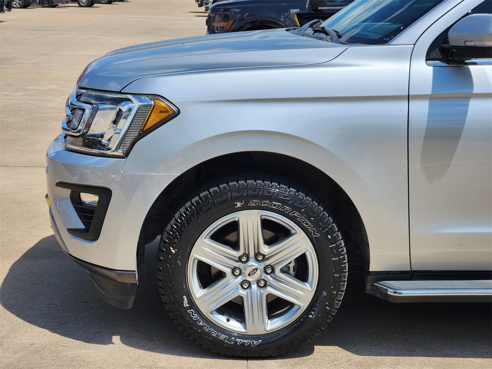 2019 Ford Expedition XLT photo 8