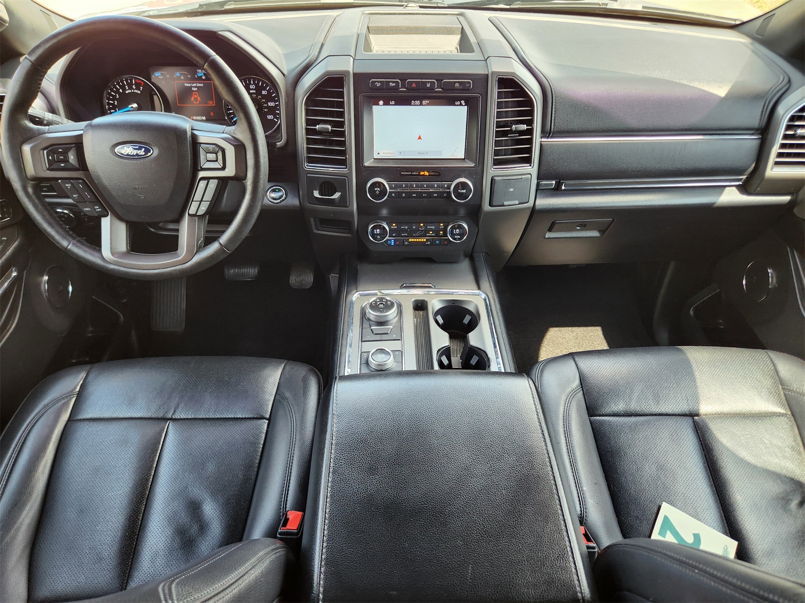 2019 Ford Expedition XLT photo 23