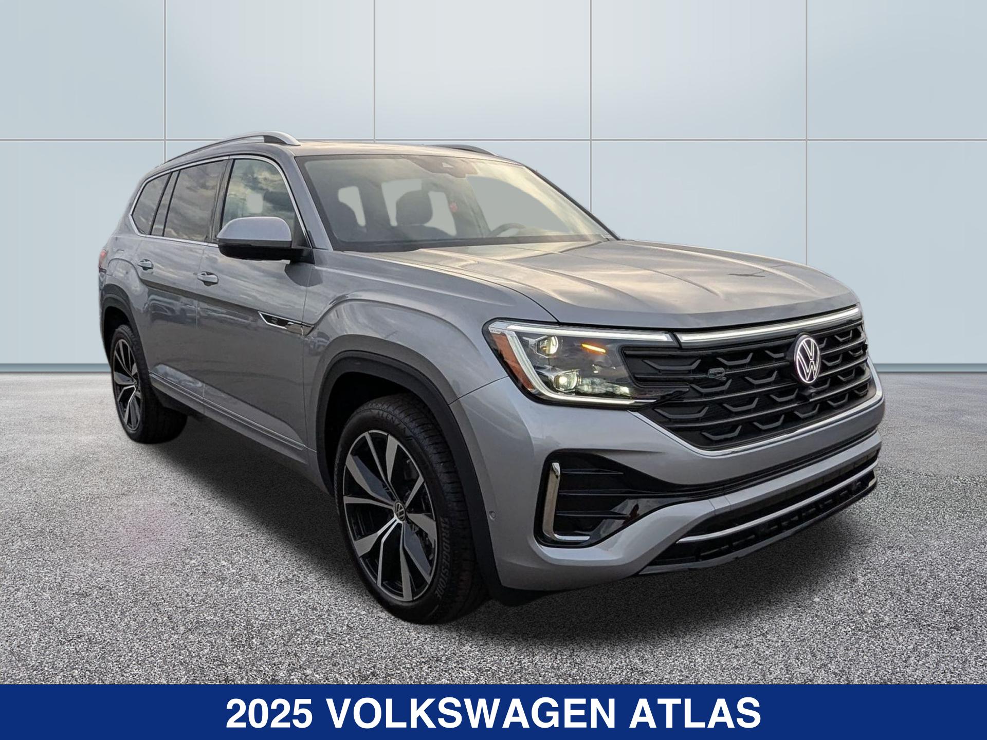 2025 Volkswagen Atlas SEL Premium R-Line photo 10
