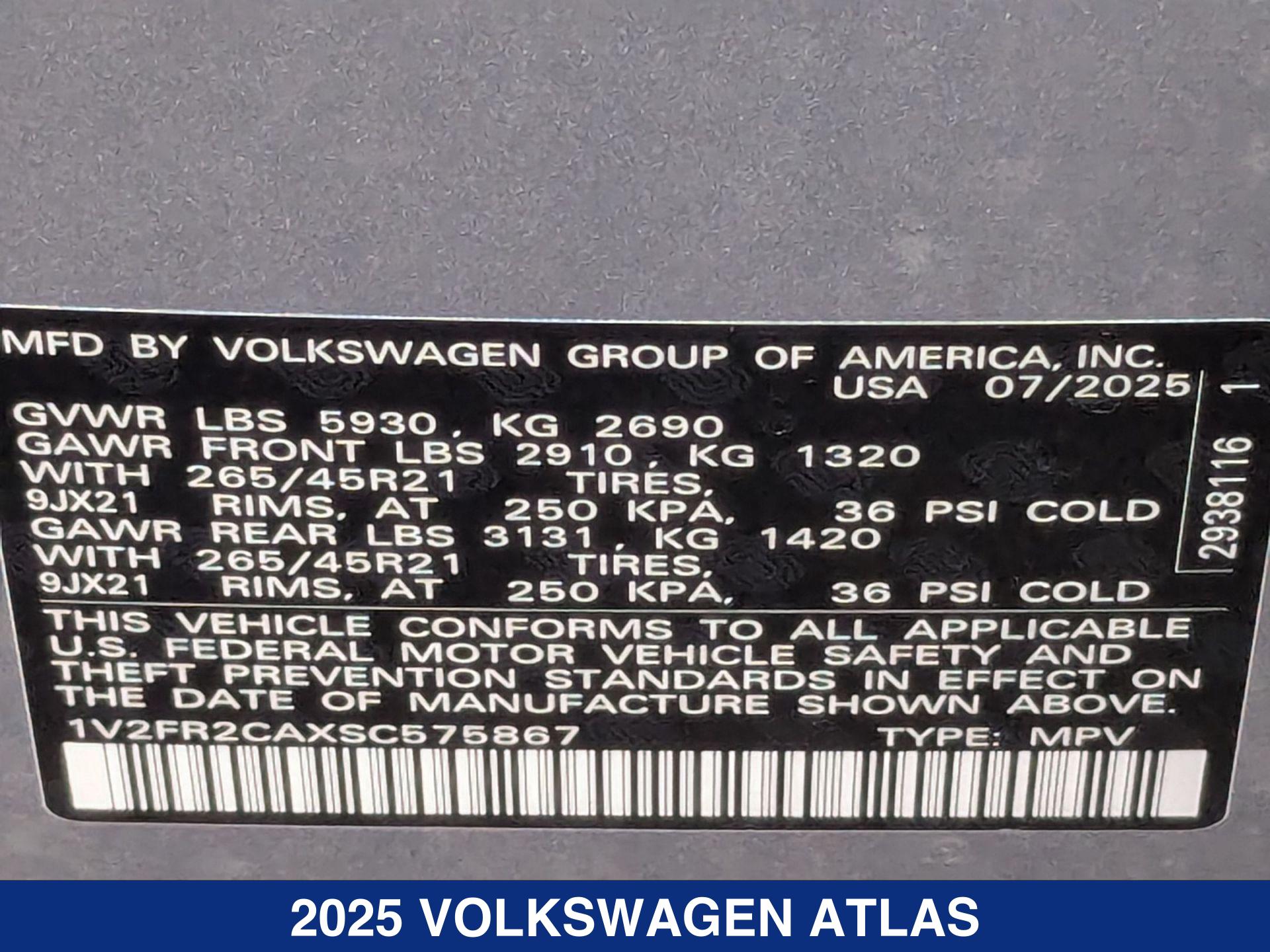 2025 Volkswagen Atlas SEL Premium R-Line photo 24