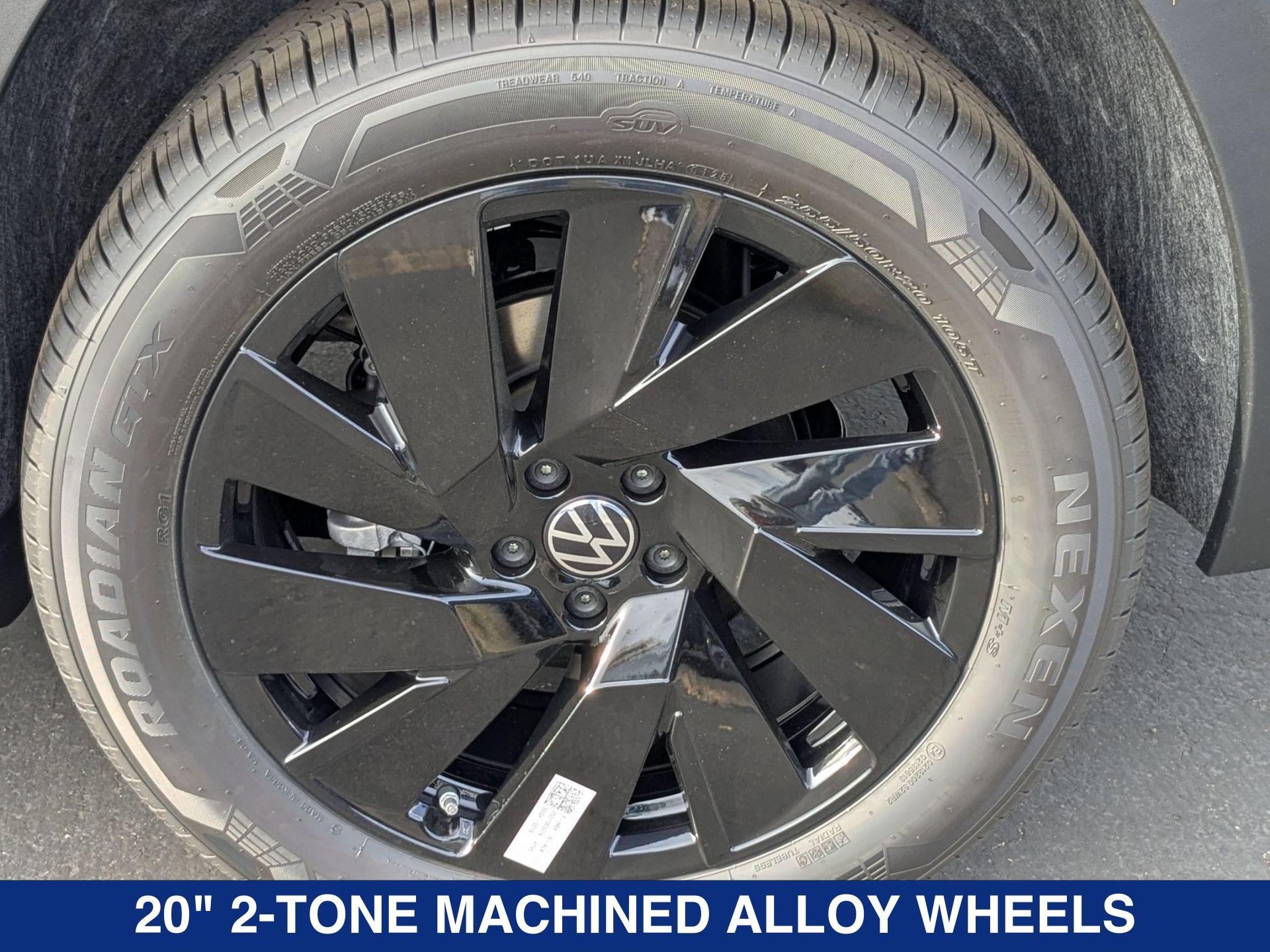 2026 Volkswagen Atlas SE Technology photo 12