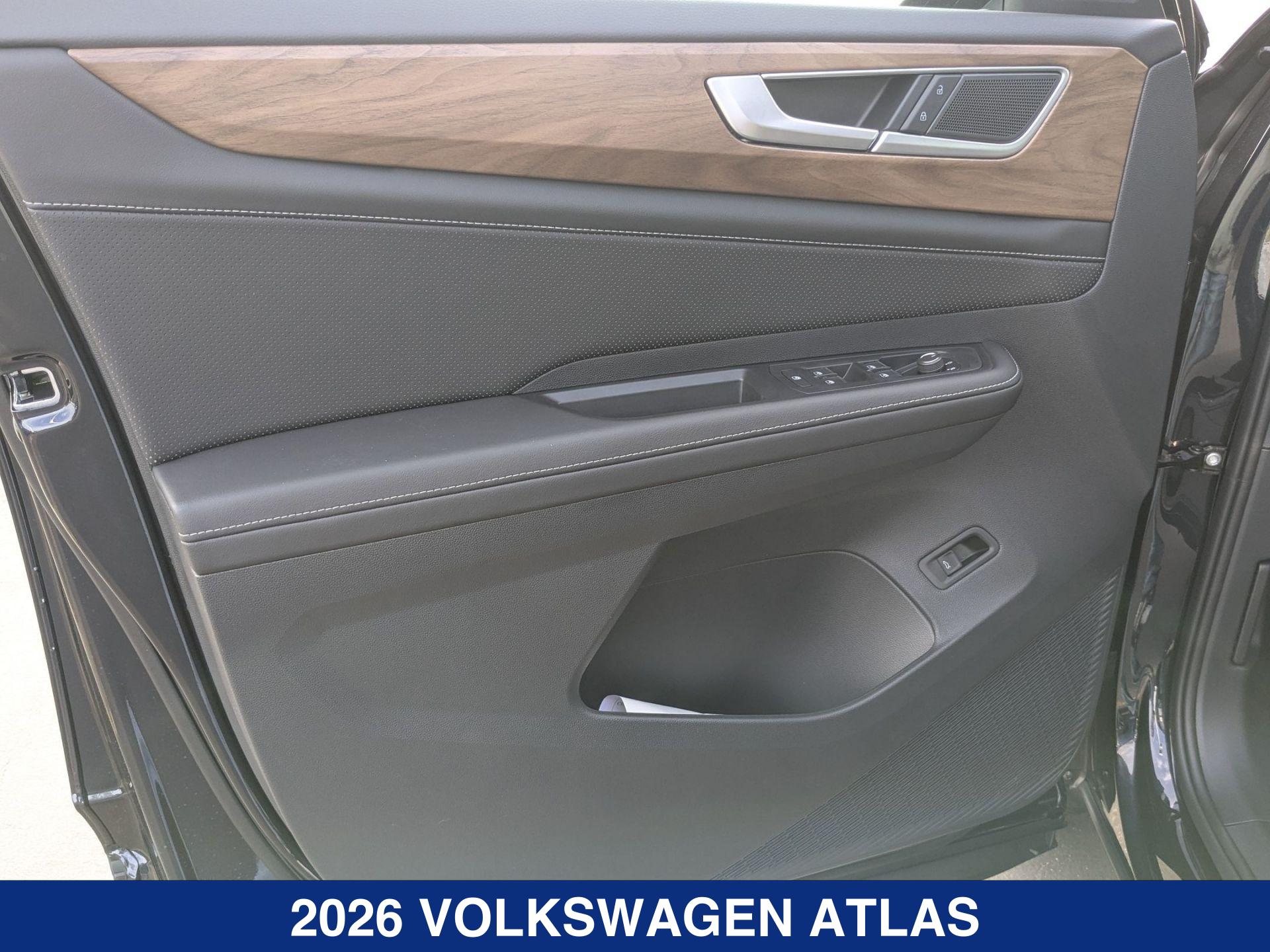 2026 Volkswagen Atlas SE Technology photo 13