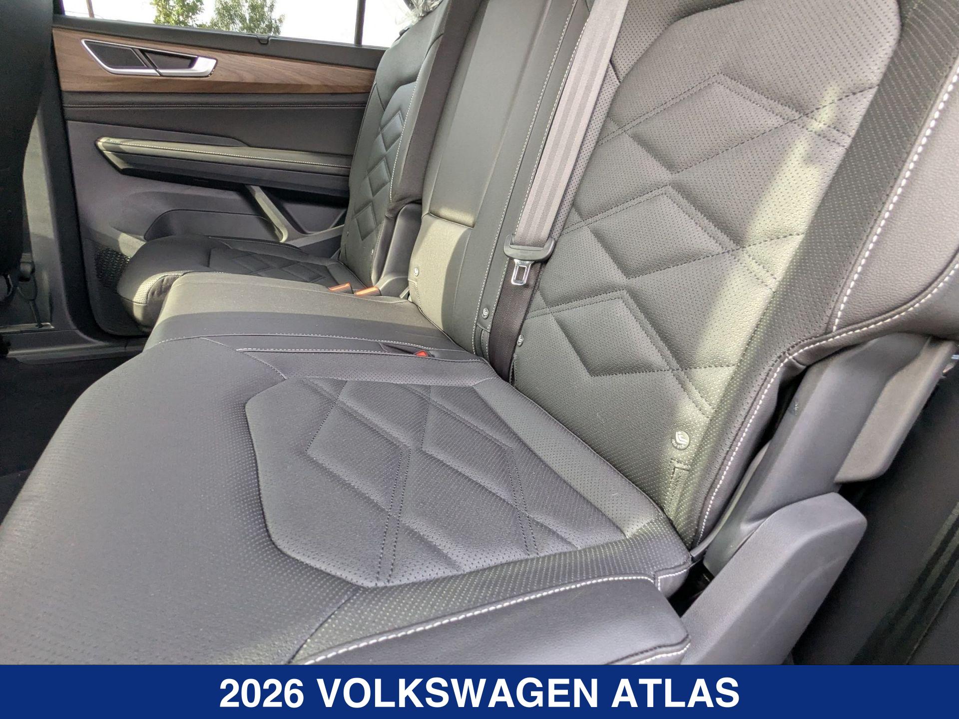 2026 Volkswagen Atlas SE Technology photo 19