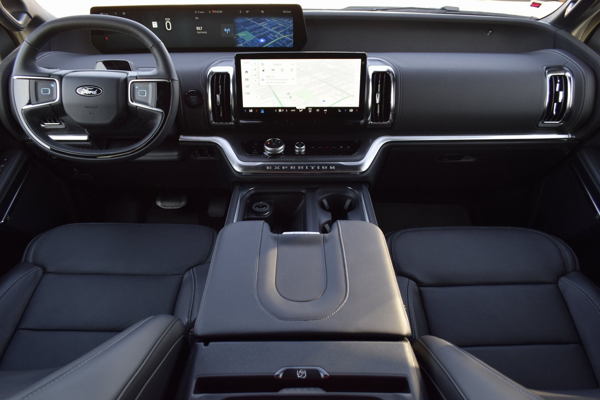 2025 Ford Expedition Platinum photo 4