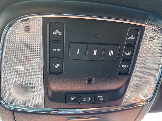 2021 Jeep Grand Cherokee Summit photo 15