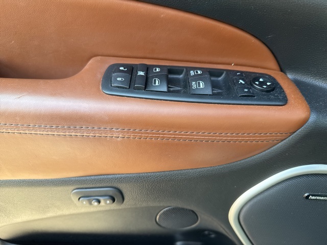 2021 Jeep Grand Cherokee Summit photo 19