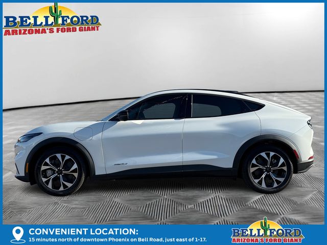 2025 Ford Mustang Mach-E Select photo 3
