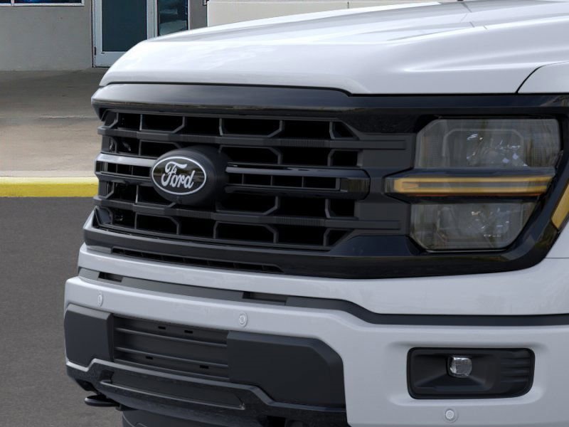2025 Ford F-150 XLT photo 14