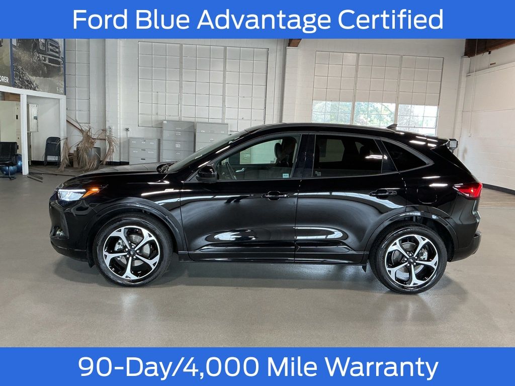 2023 Ford Escape ST-Line Select photo 14