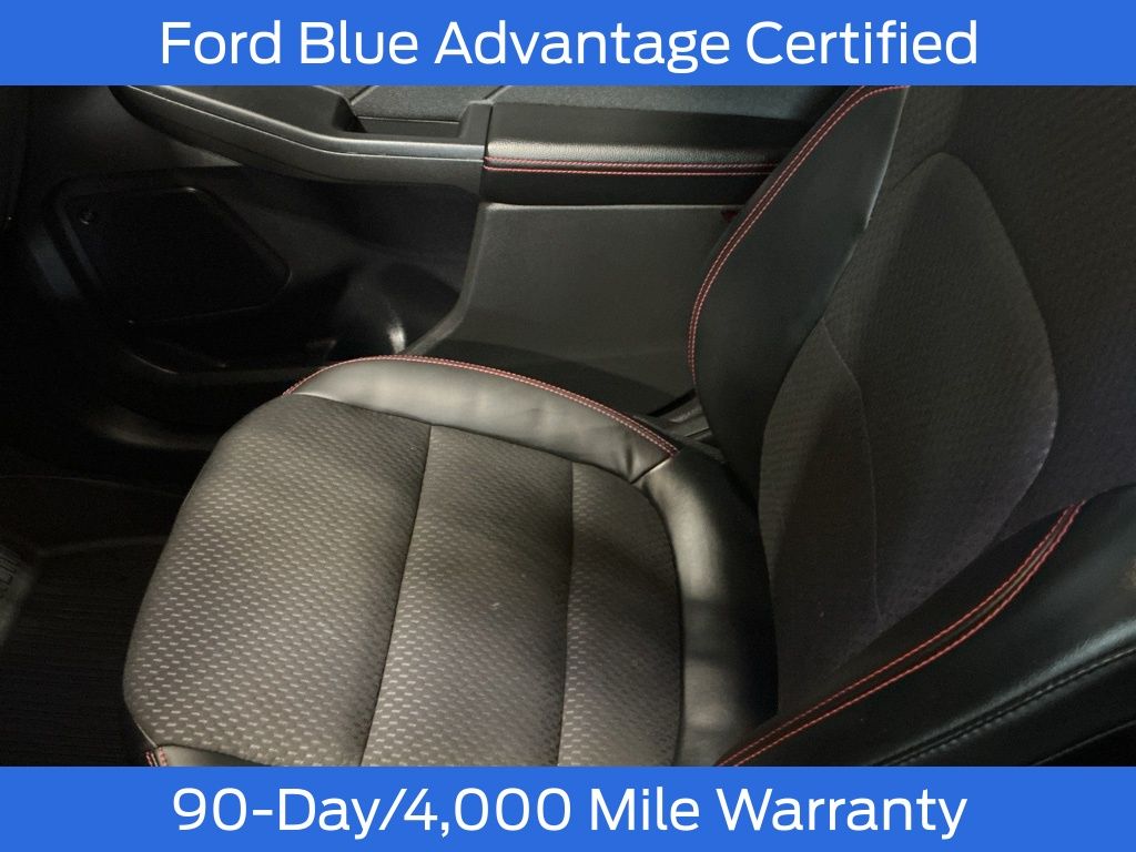 2023 Ford Escape ST-Line Select photo 10