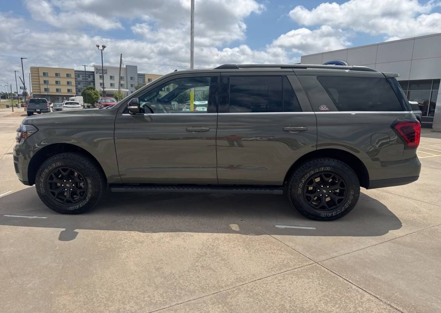2024 Ford Expedition Timberline - Photo 8