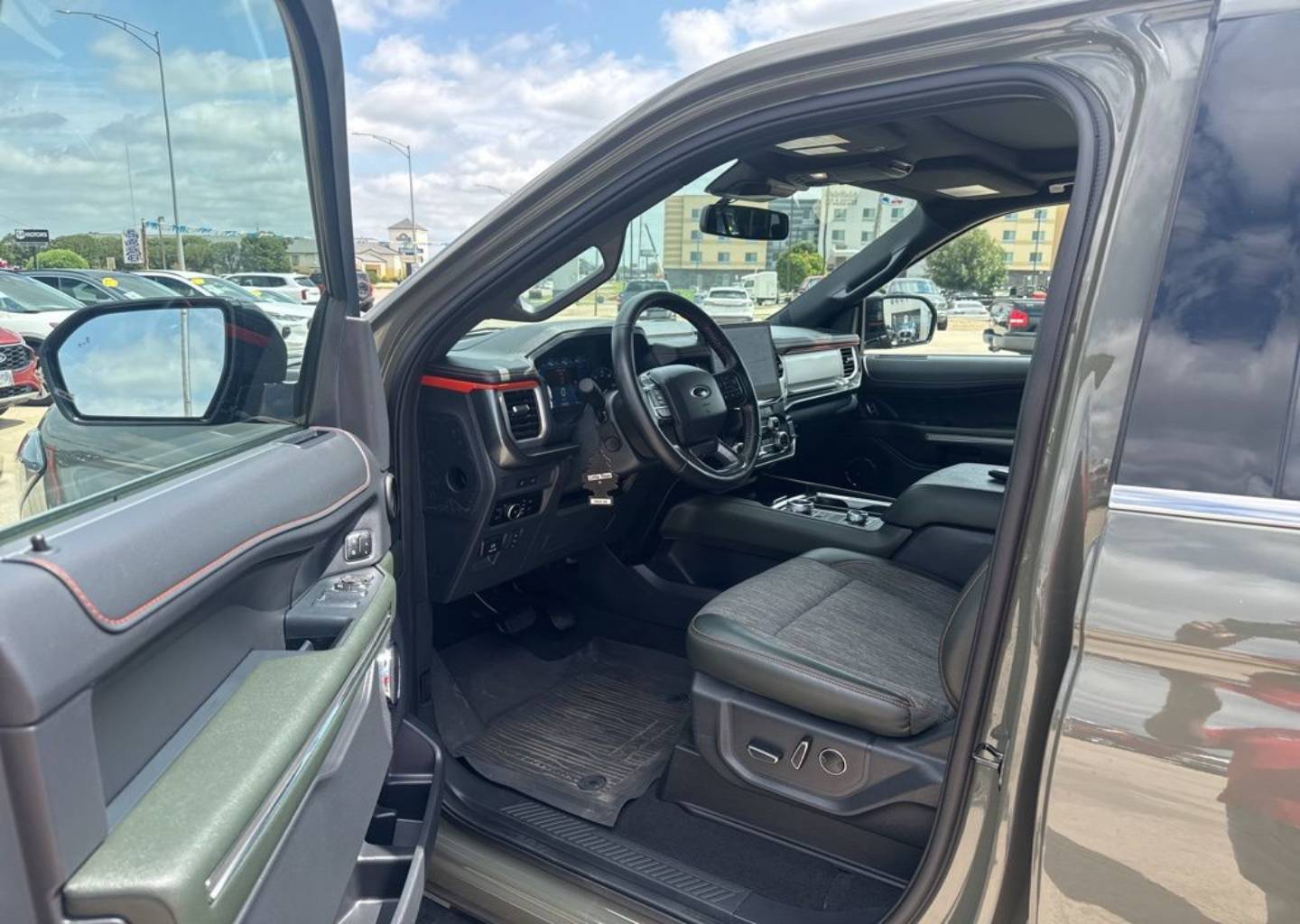 2024 Ford Expedition Timberline - Photo 9