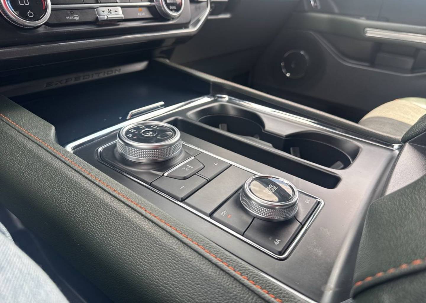 2024 Ford Expedition Timberline - Photo 16