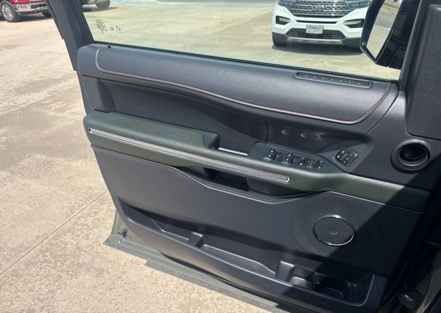 2024 Ford Expedition Timberline - Photo 19