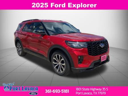 2025 Ford Explorer ST-Line