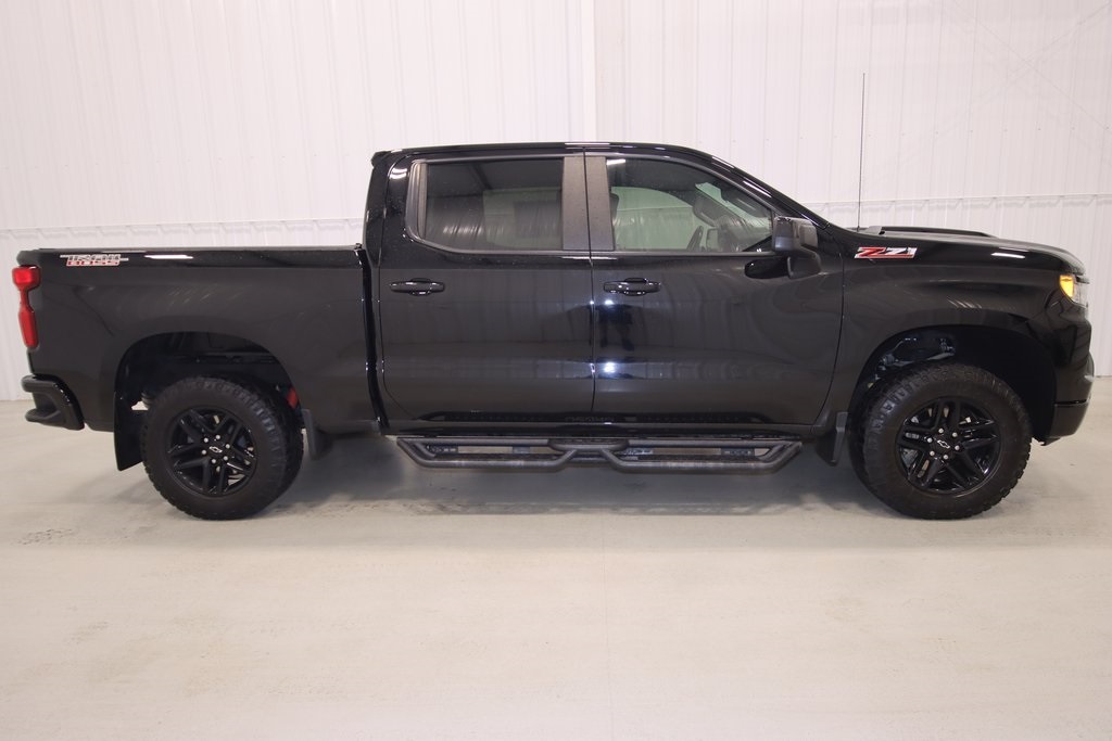 2022 Chevrolet Silverado 1500 LT Trail Boss photo 2