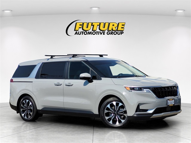2024 Kia Carnival EX