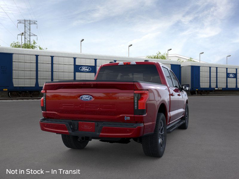 2025 Ford F-150 Lightning photo 8