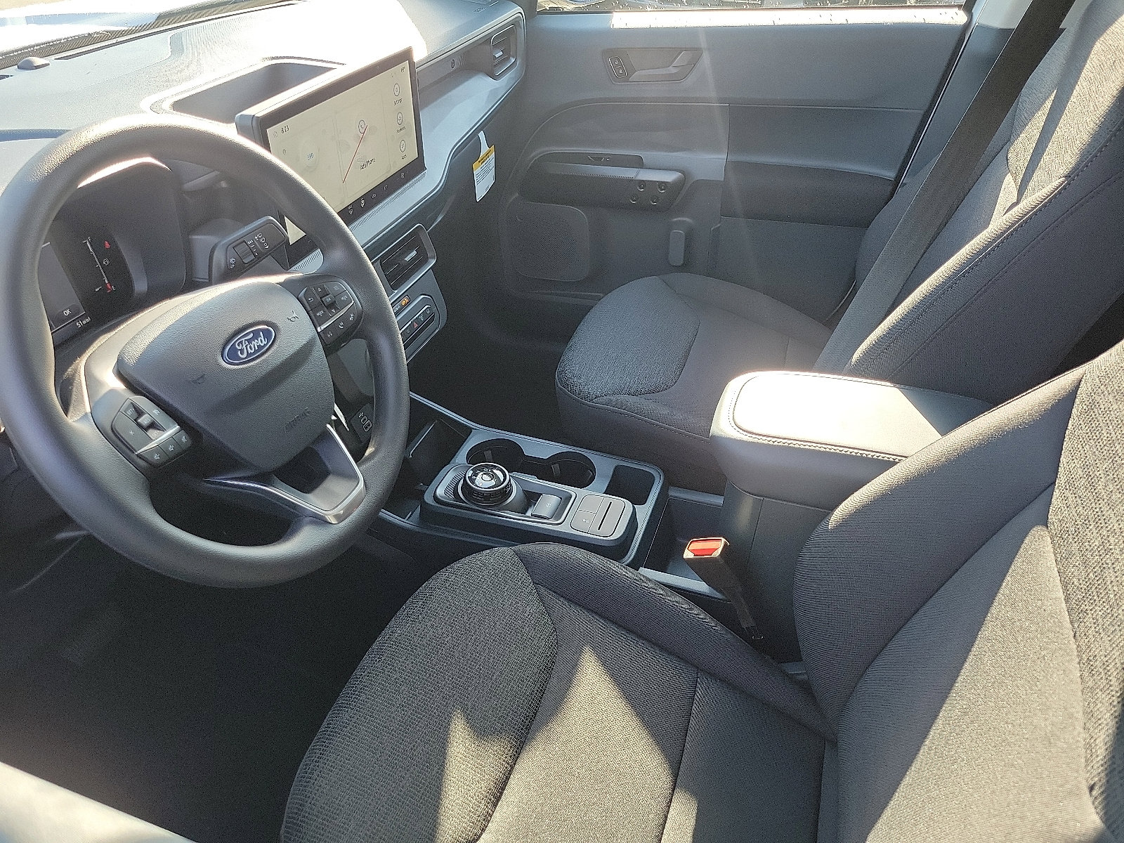 2025 Ford Maverick XL photo 2