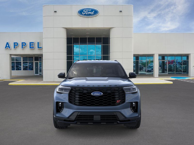 2025 Ford Explorer ST photo 3