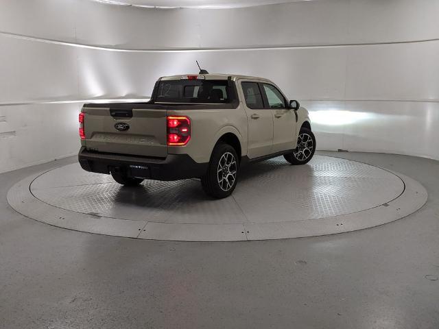 2025 Ford Maverick Lariat photo 2