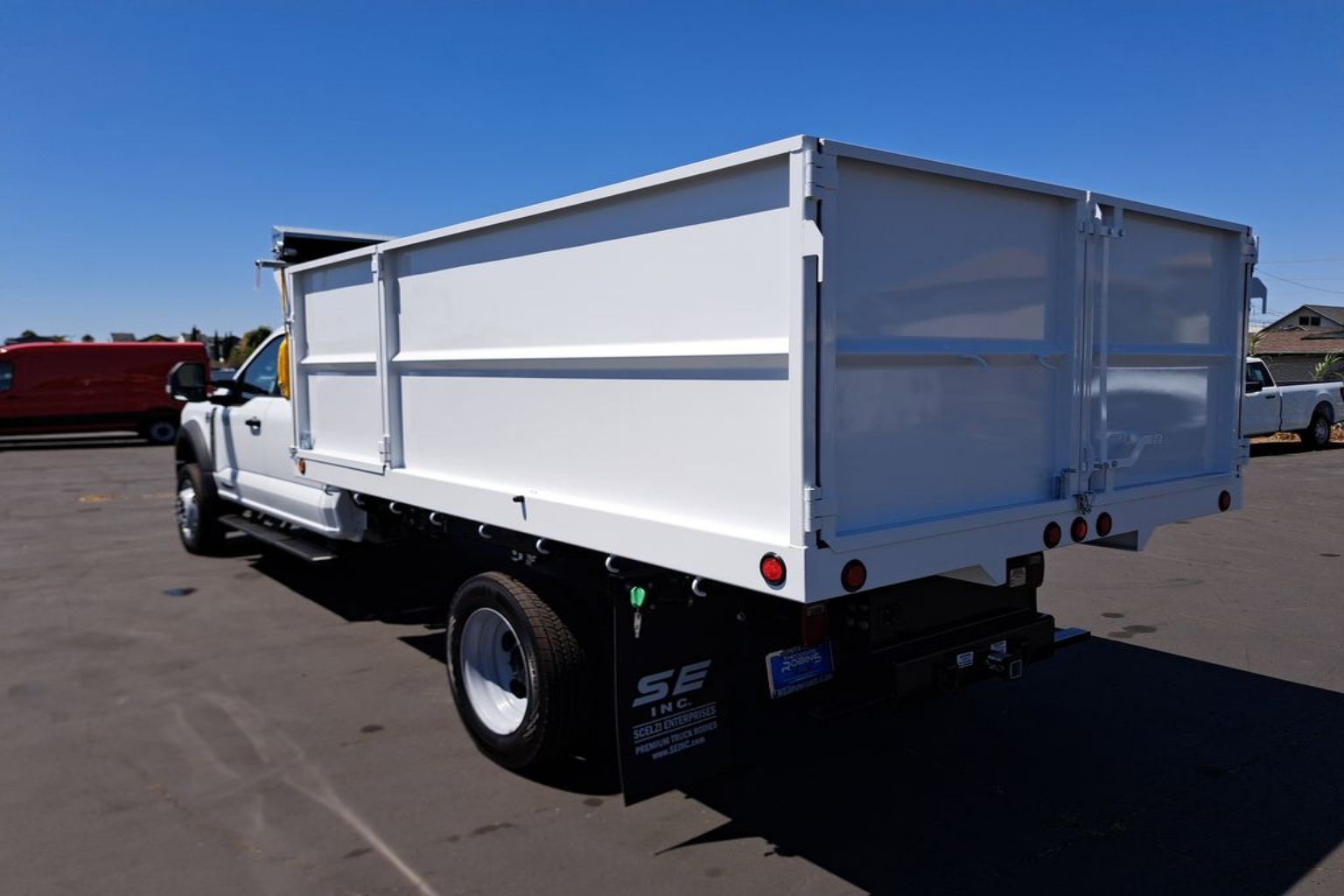 2025 Ford F-550 Super Duty Chassis Cab XL - Photo 6