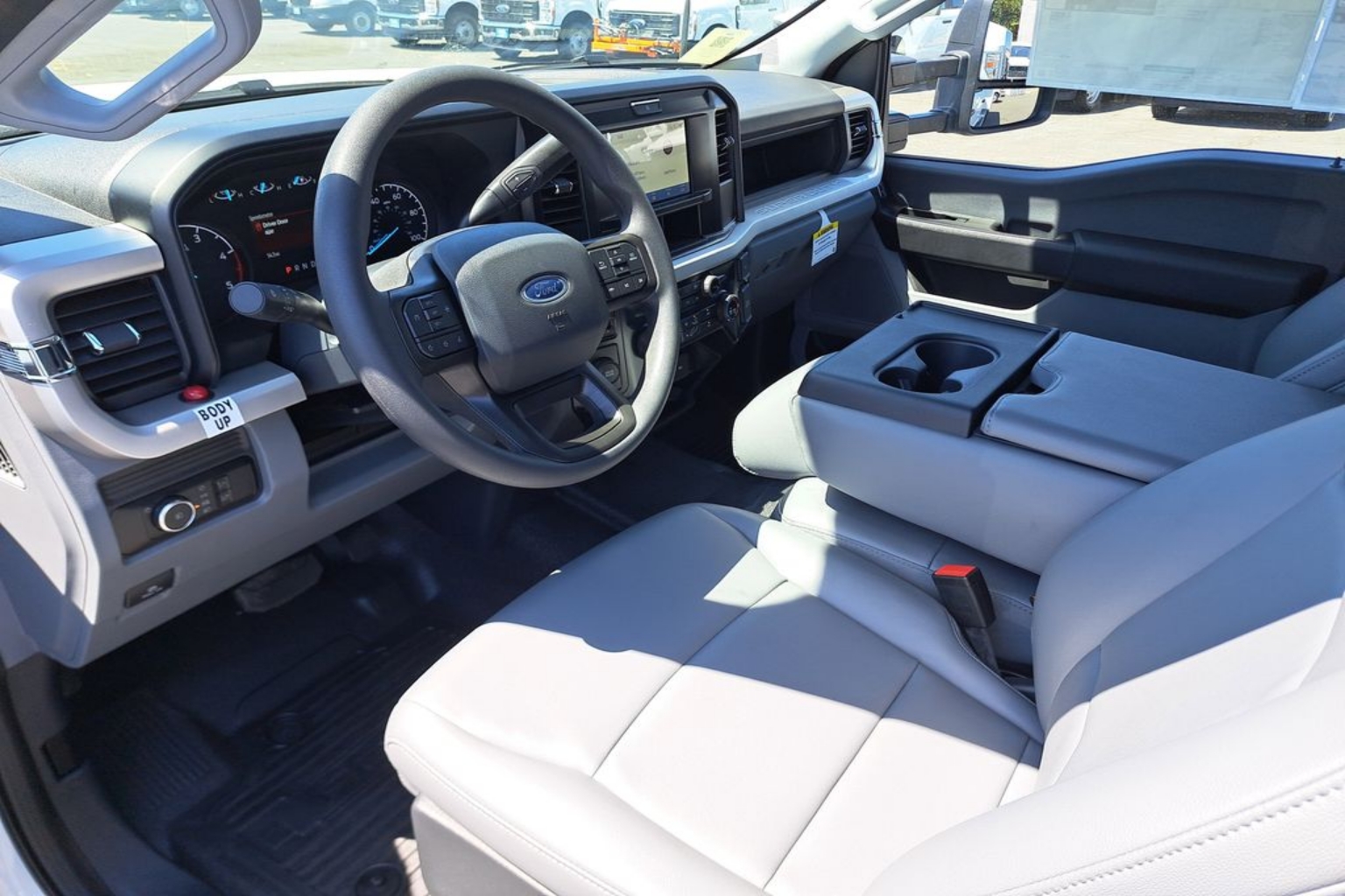 2025 Ford F-550 Super Duty Chassis Cab XL - Photo 24