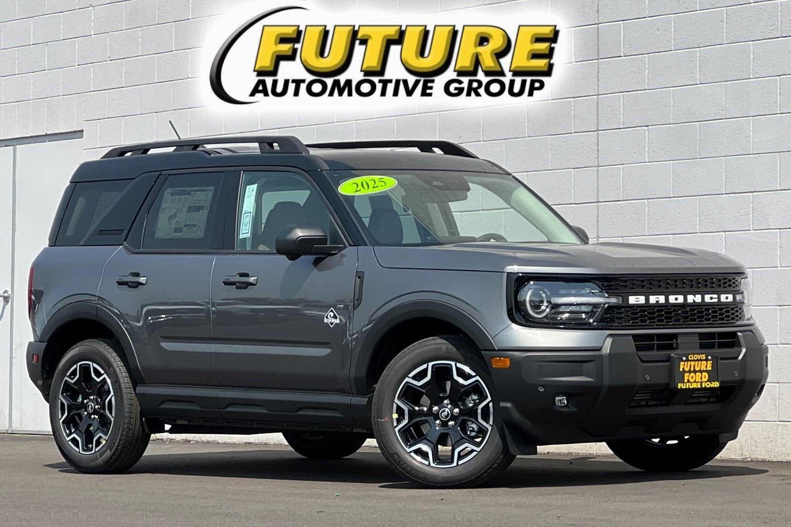 2025 Ford Bronco Sport Outer Banks's photo
