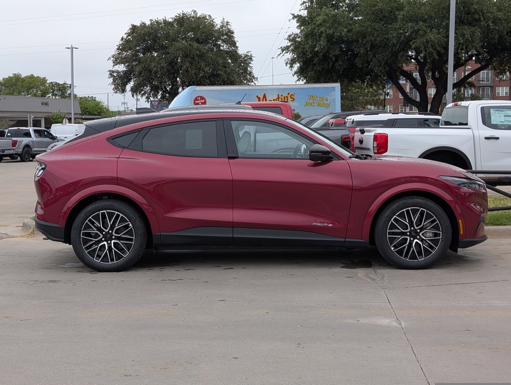 2025 Ford Mustang Mach-E Premium photo 24