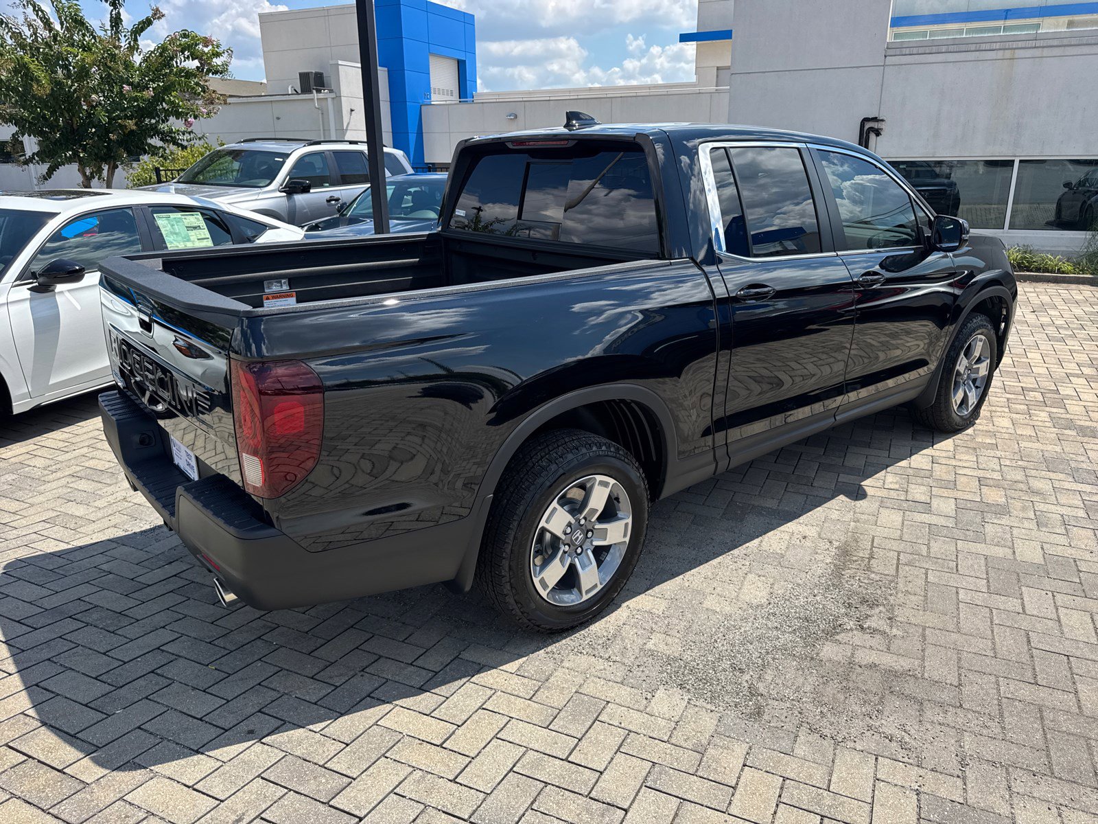 2025 Honda Ridgeline RTL photo 4