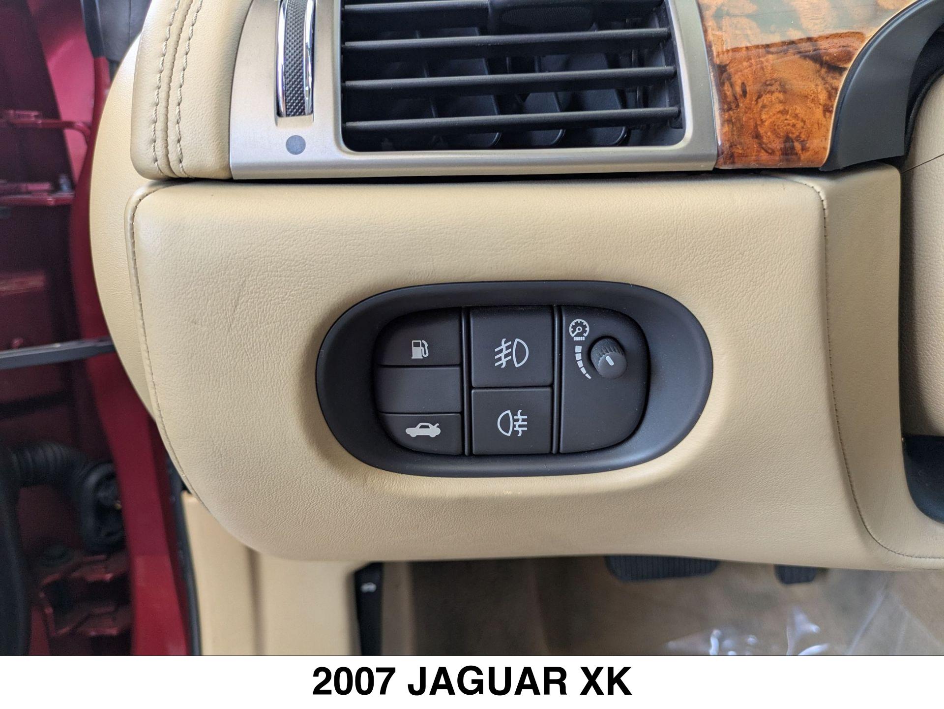 2007 Jaguar XK Convertible photo 21