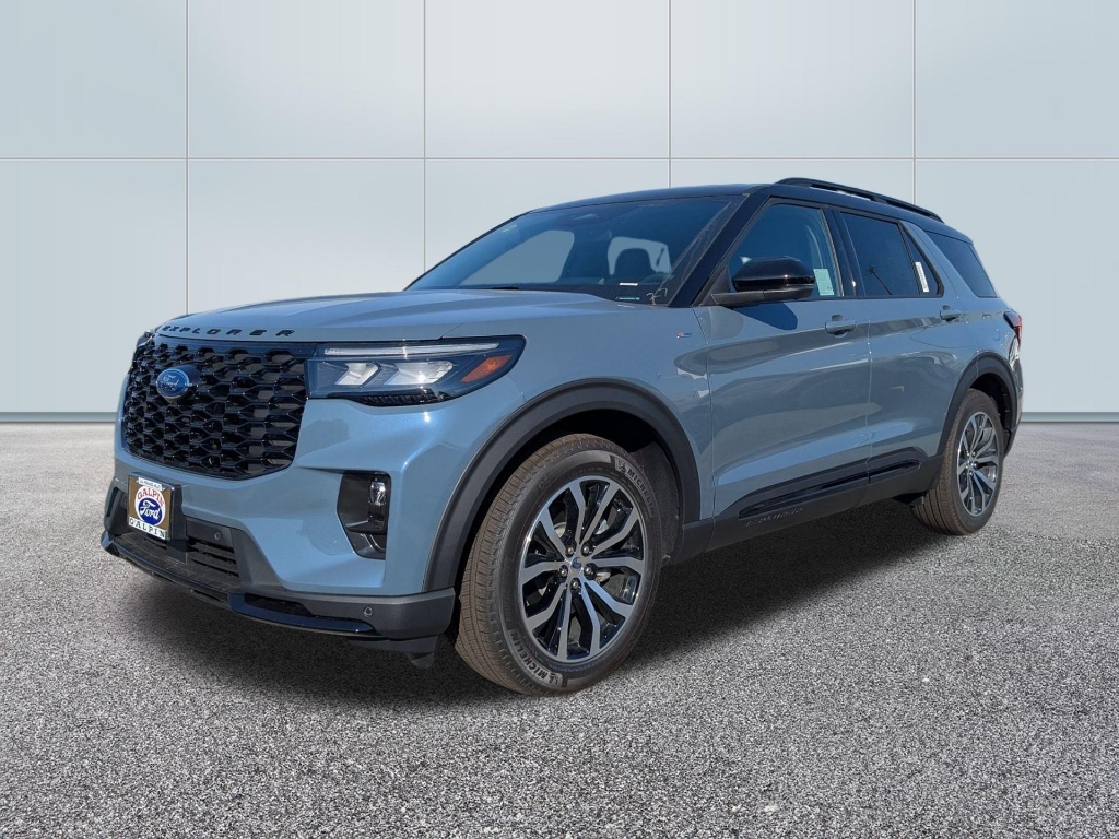 2025 Ford Explorer ST Line