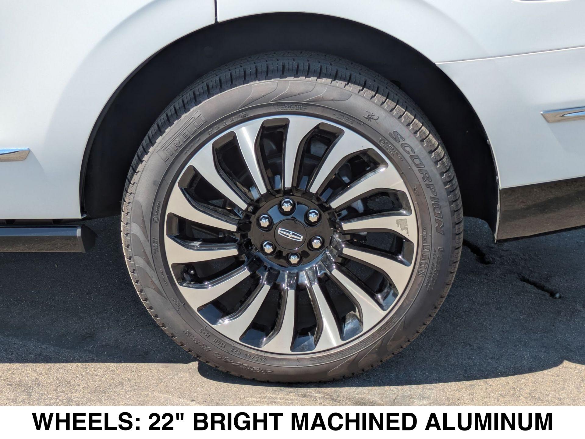 2024 Lincoln Navigator Reserve photo 4