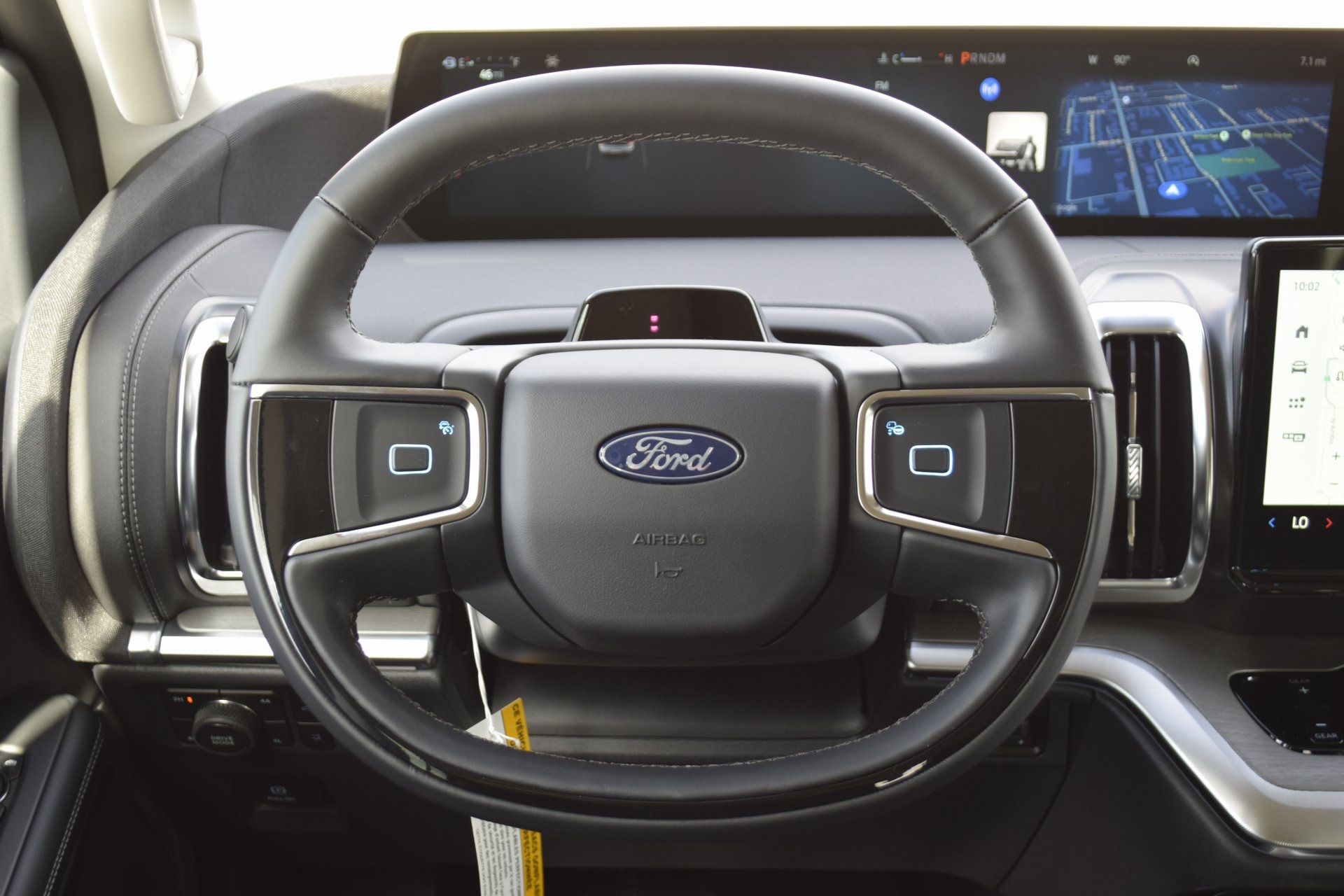 2025 Ford Expedition Platinum photo 5
