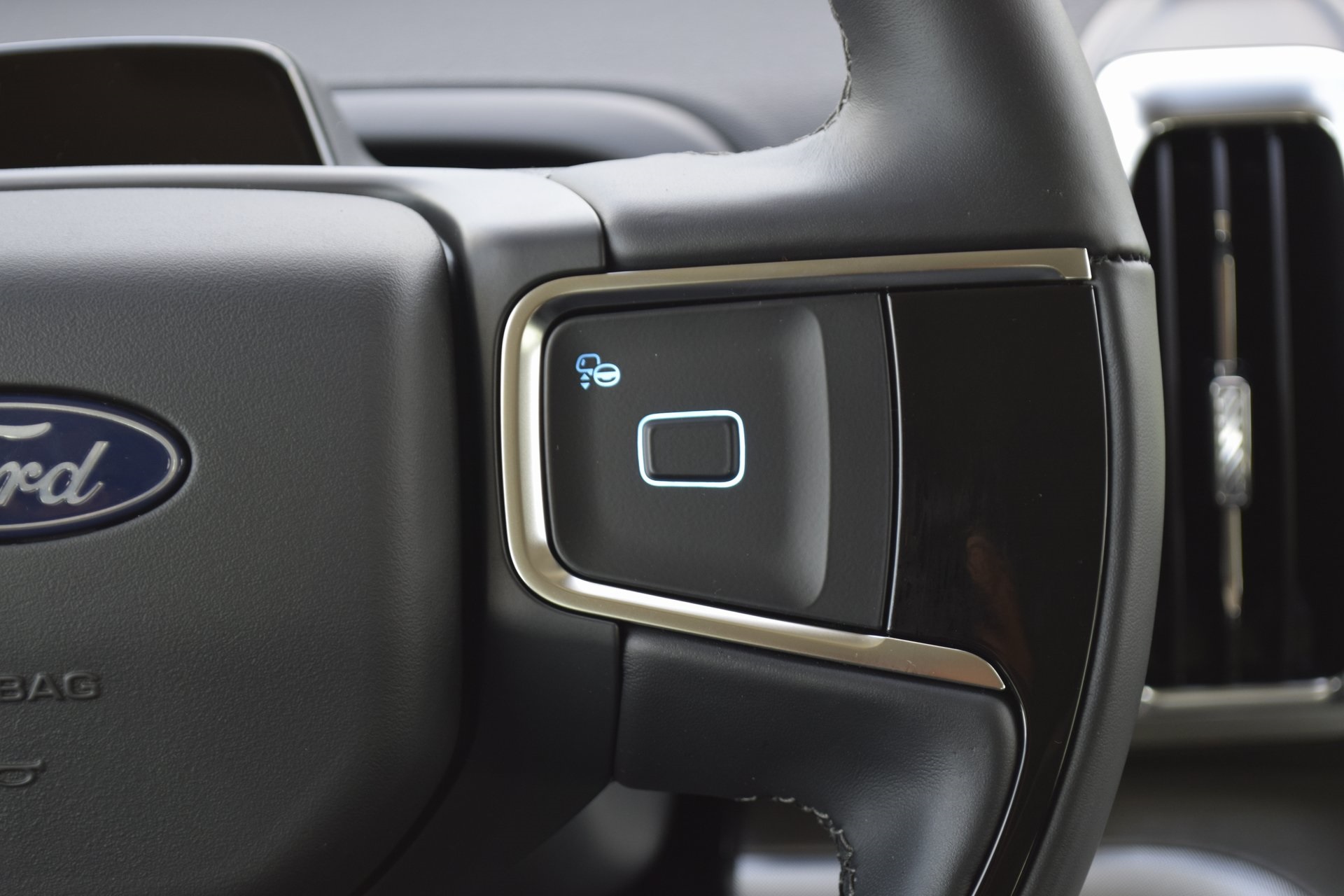 2025 Ford Expedition Platinum photo 7