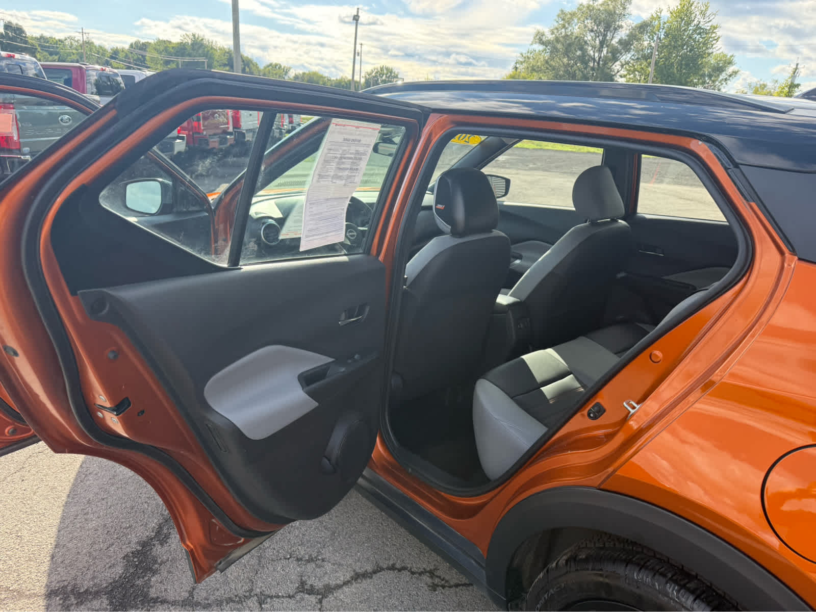 2024 Nissan Kicks SR photo 12